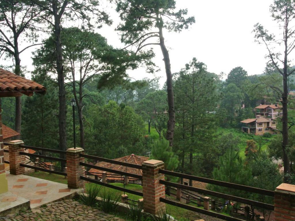 Bosque La Luna Mazamitla Exterior photo
