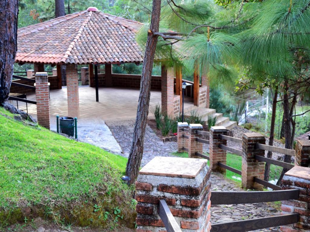 Bosque La Luna Mazamitla Exterior photo